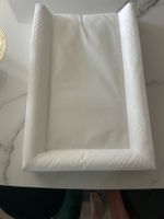 Wickelauflage mit 2 Bezügen weiss/beige/blau gut erhalten