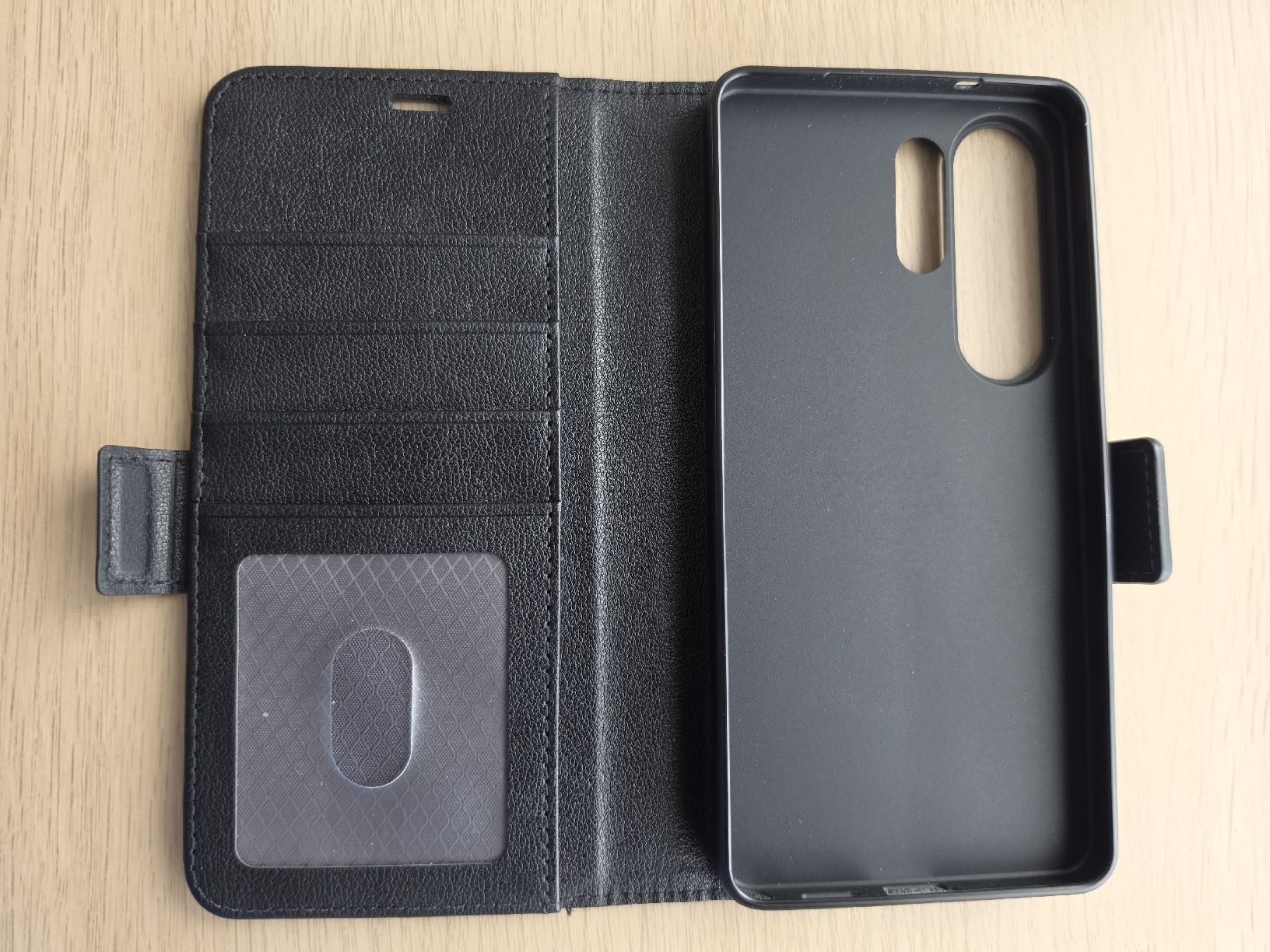 Samsung Cover & Protezioni schermo: Samsung S 26 Ultra: Hülle – Usato da Basel venduto da Bafidu 2