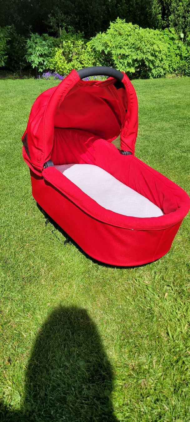 Teutonia Carrozzine: Roter Kinderwagen – Usato da Erlinsbach SO venduto da Anapolis2 5