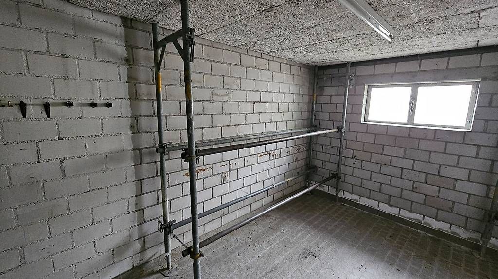 Scaffali: Reifengestell – Usato da Schaan venduto da xenon2790 1