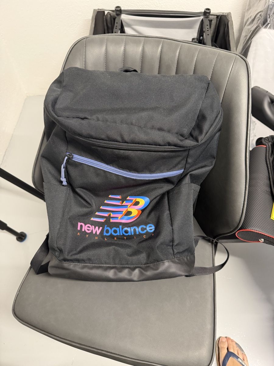 Rucksäcke: New Balance Rucksack mit Laptopfach – Gebraucht aus Schaffhausen von Camerji12