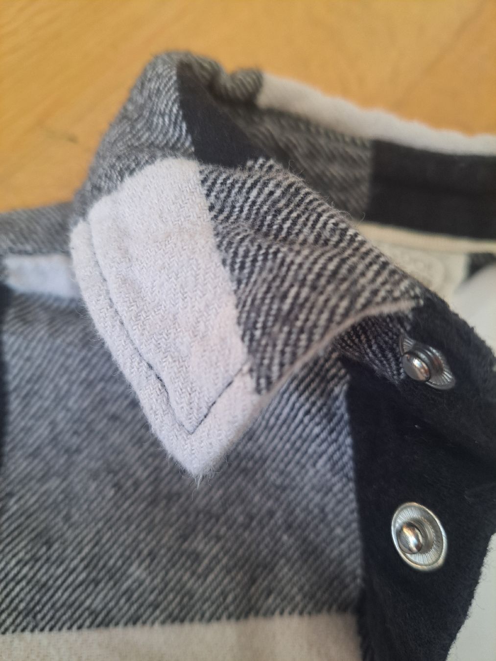 Camicie, T-shirt & Polo: Kinder Hemd kariert schwarz weiss – Usato da Zürich venduto da kon_d9kg 2
