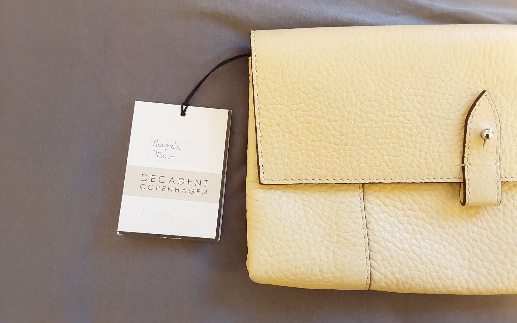 Borse: Clutch Tasche Decadent Copenhagen neu – Nuovo (secondo la descrizione) da Köniz venduto da scopello12 2