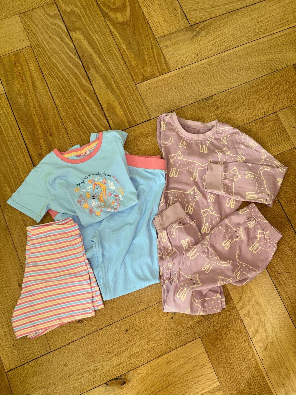 Kleiderpakete & -sets: Mädchen Kleider Paket Grösse 122/128 – Gebraucht aus Bern von Innpic 7