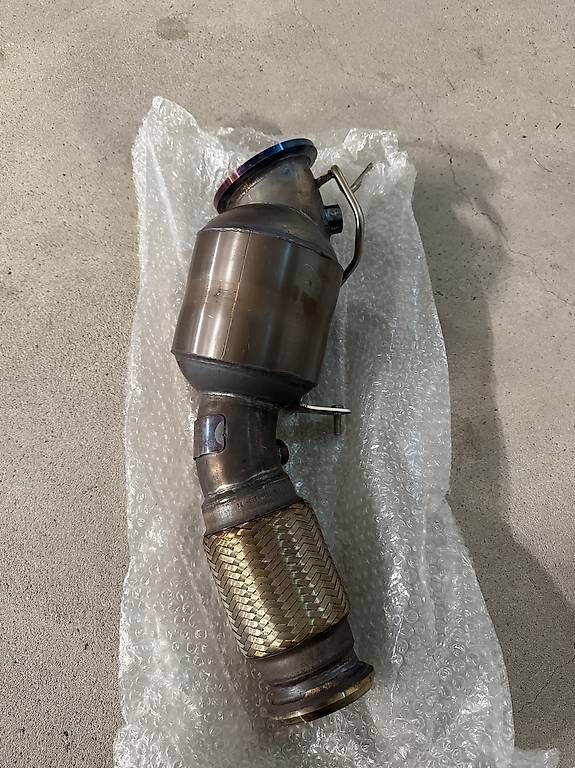 Échappements: HJS Downpipe mit Sportkat BMW B48 – D'occasion à Gebenstorf par raffi88 1