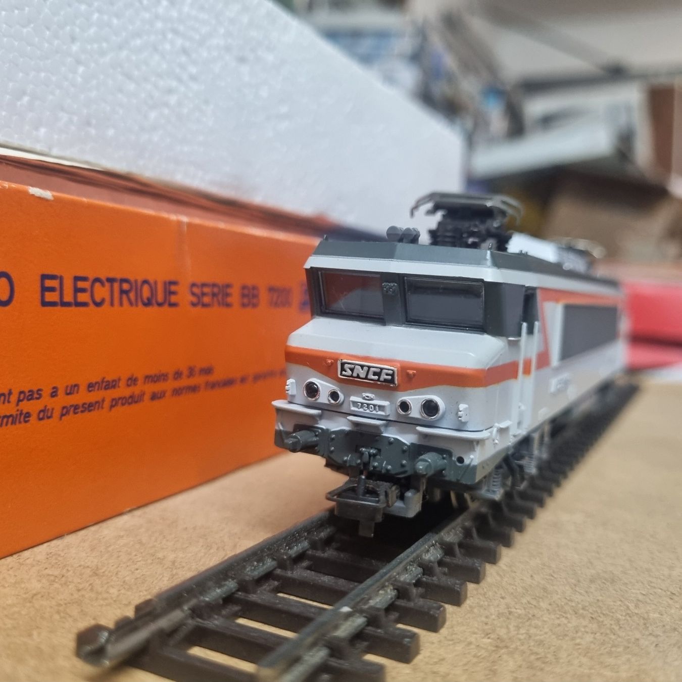 Modellini di ferrovie: SNCF BB 7201 Elektrolok Modell mit OVP – Usato da Männedorf venduto da Spezial-Modelle 2