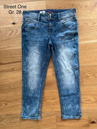 3/4 Jeans Street One Gr. 28