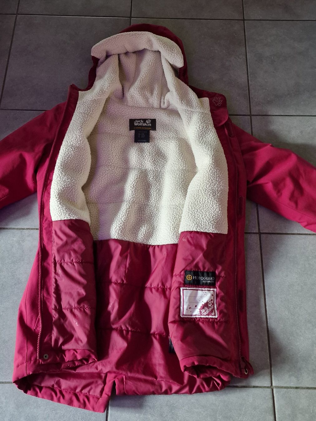Jack Wolfskin Giacche & Cappotti: Jack Wolfskin Winterjacke gr.164 – Usato da Uster venduto da Rosmarie1958 2