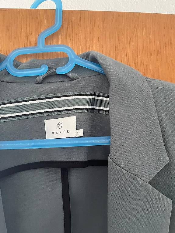 Giacche: Kinnie Blazer Kaffe Grösse XS – Usato da Lenzerheide/Lai venduto da didi_84 2