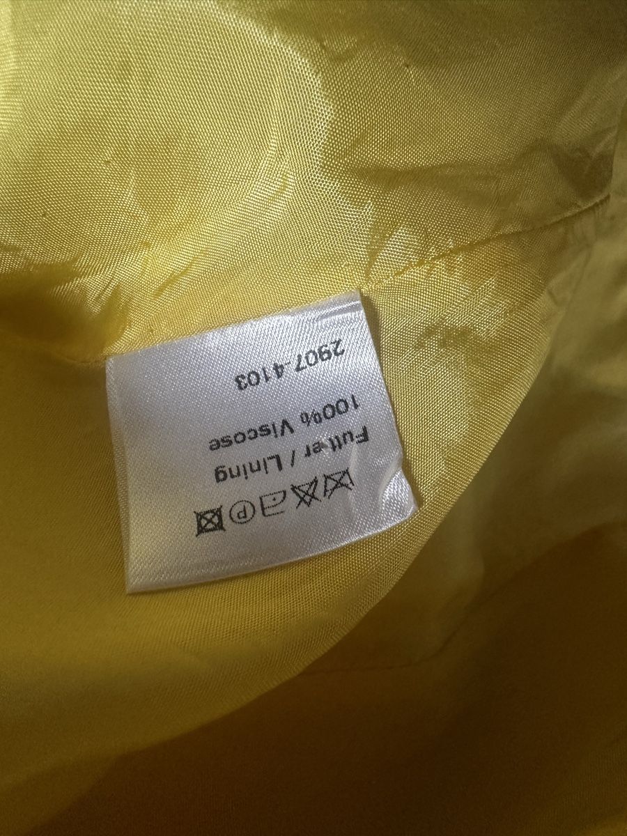 Giacche: Taillierter Blazer gelb mit Blumenmuster, Grösse 38 – Nuovo (secondo la descrizione) da Bazenheid venduto da ManilaGrace 2