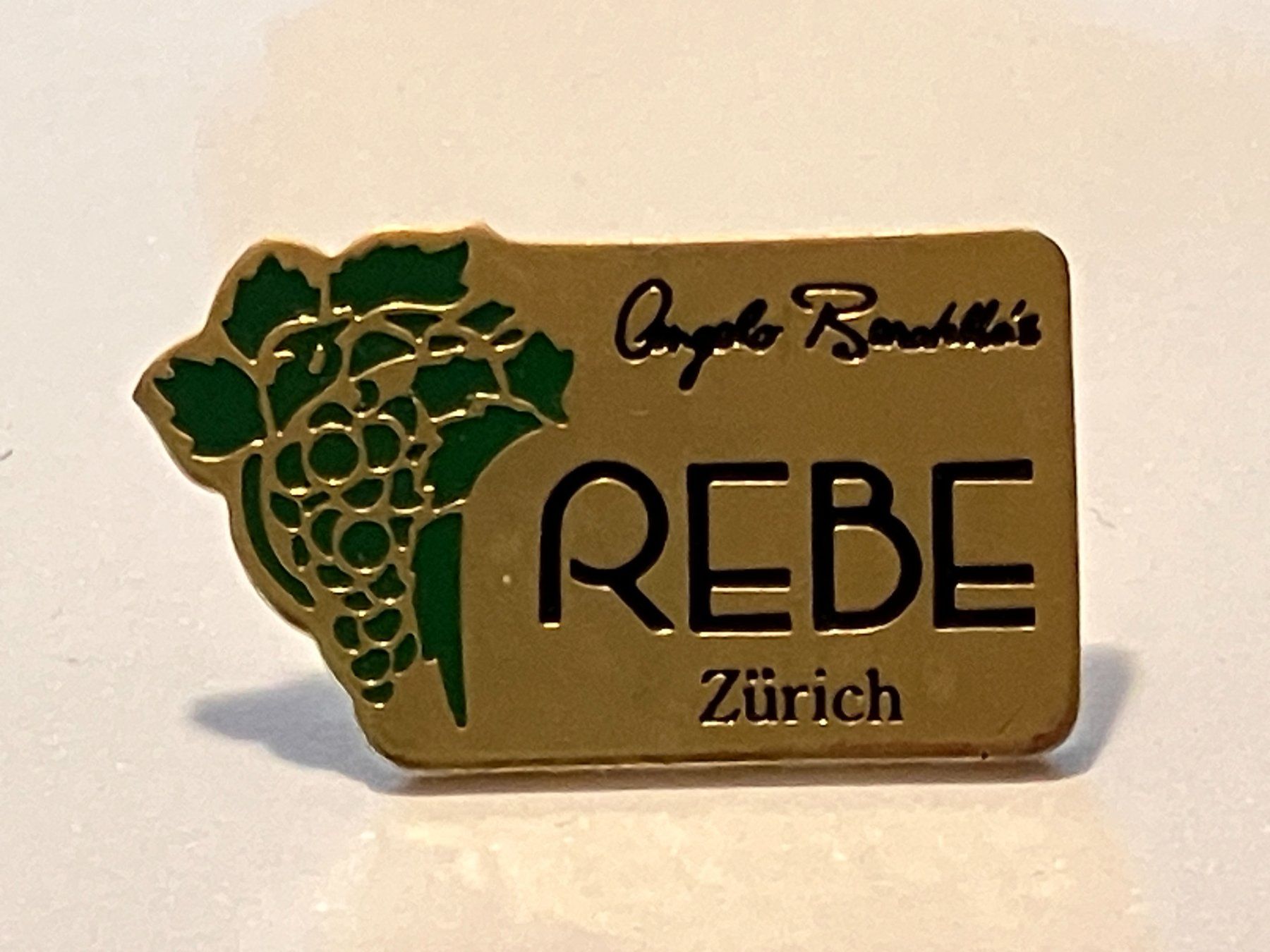 Plaketten & Abzeichen: 1 Pin Rebe Zürich – Gebraucht aus Basel von djwwpp