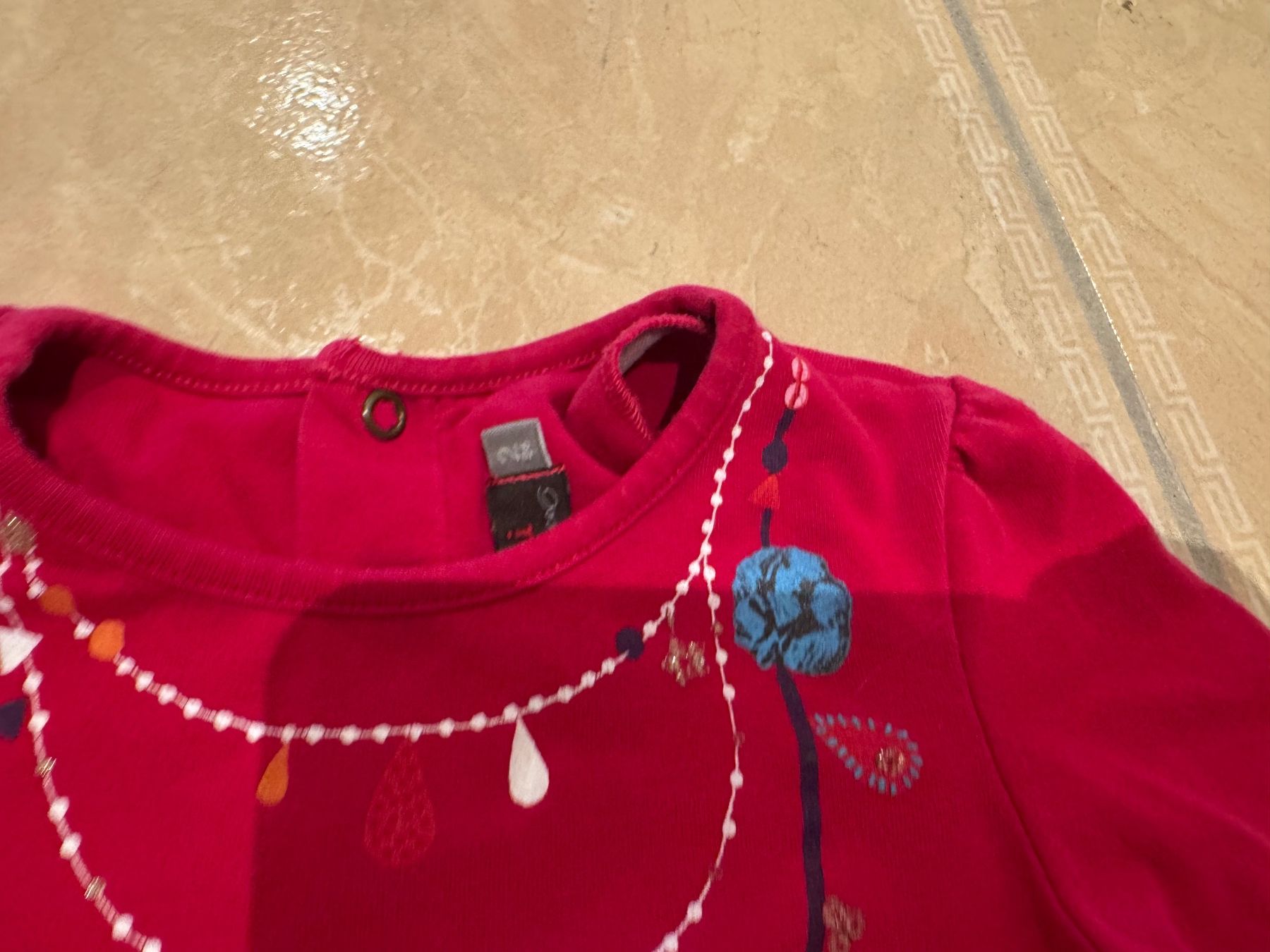 Catimini Blusen, T-Shirts & Tops: Catimini supersüsss Shirt, 2J 92 – Gebraucht aus Klingnau von Markus14 1