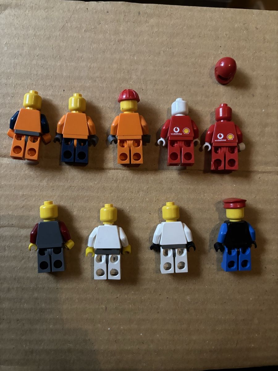 Lego Giocattoli: 9 Lego Minifiguren – Usato da Domat/Ems venduto da Evofreak007 4