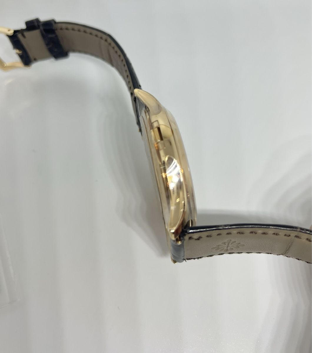 Patek Philippe Orologi: Patek Philippe Calatrava 5227r Full Set – Nuovo (secondo la descrizione) da Lugano venduto da Superstudiolugano 4