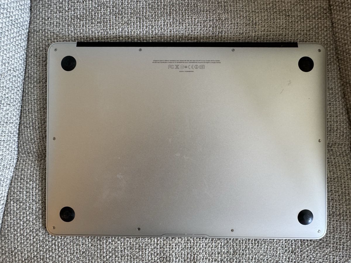 Apple Portables: MacBook Air 13 – Défectueux à Adliswil par Busys 3