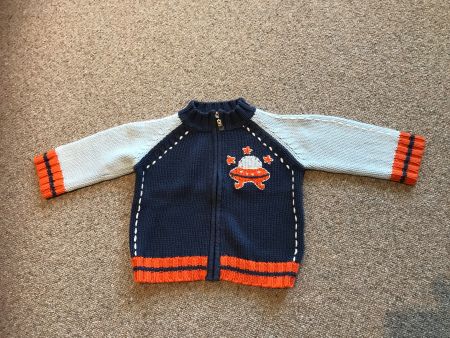 Schöne Strickjacke von MANOR für kleine Jungs Gr. 74
