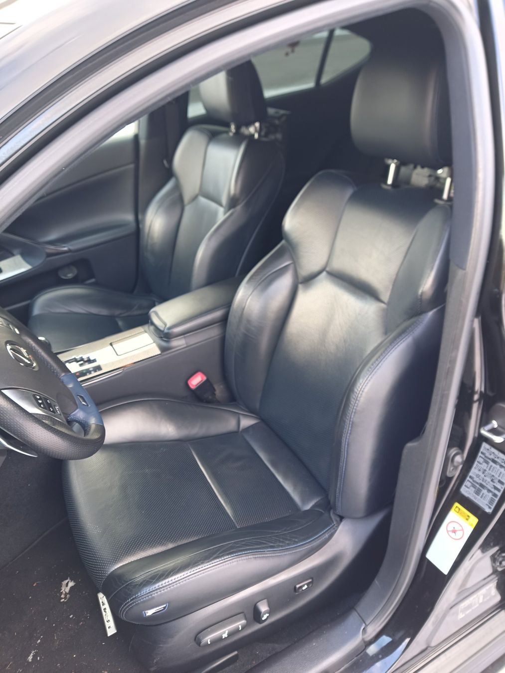 Lexus Automobili: Lexus IS-F – Usato da Wyssachen venduto da Pizza 3