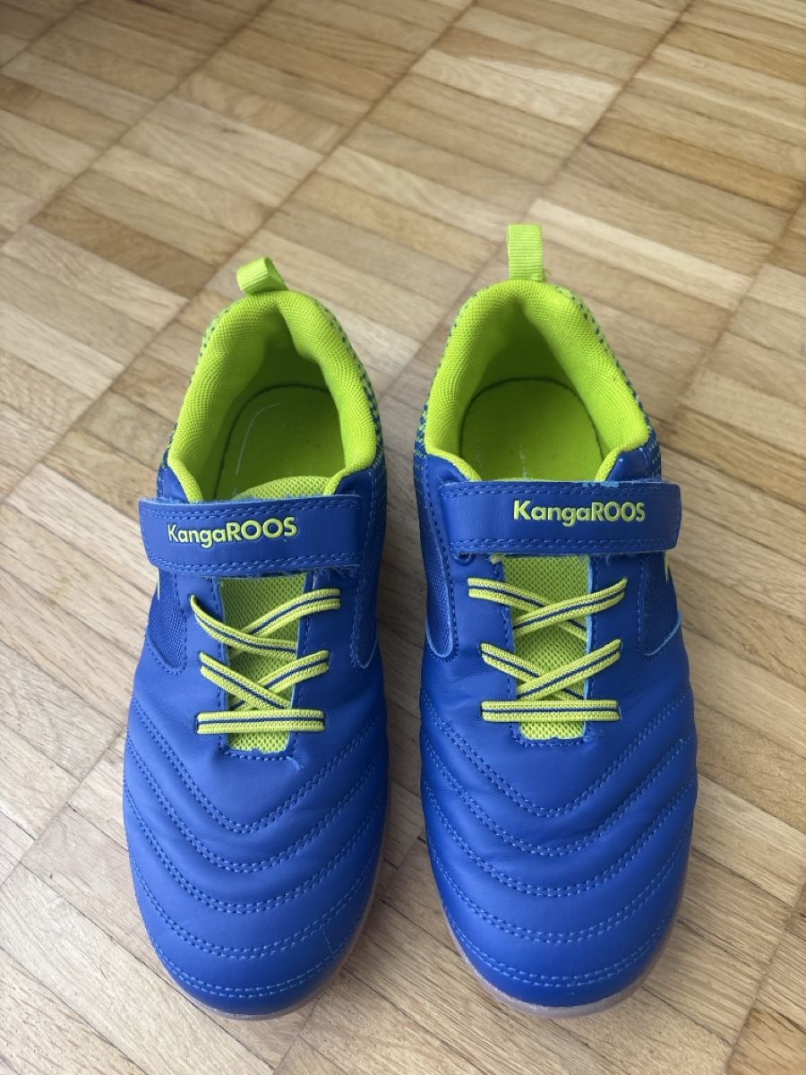 Schuhe für Jungen: Hallenturnschuhe Gr. 36 – Gebraucht aus Herisau von sen_8w8b