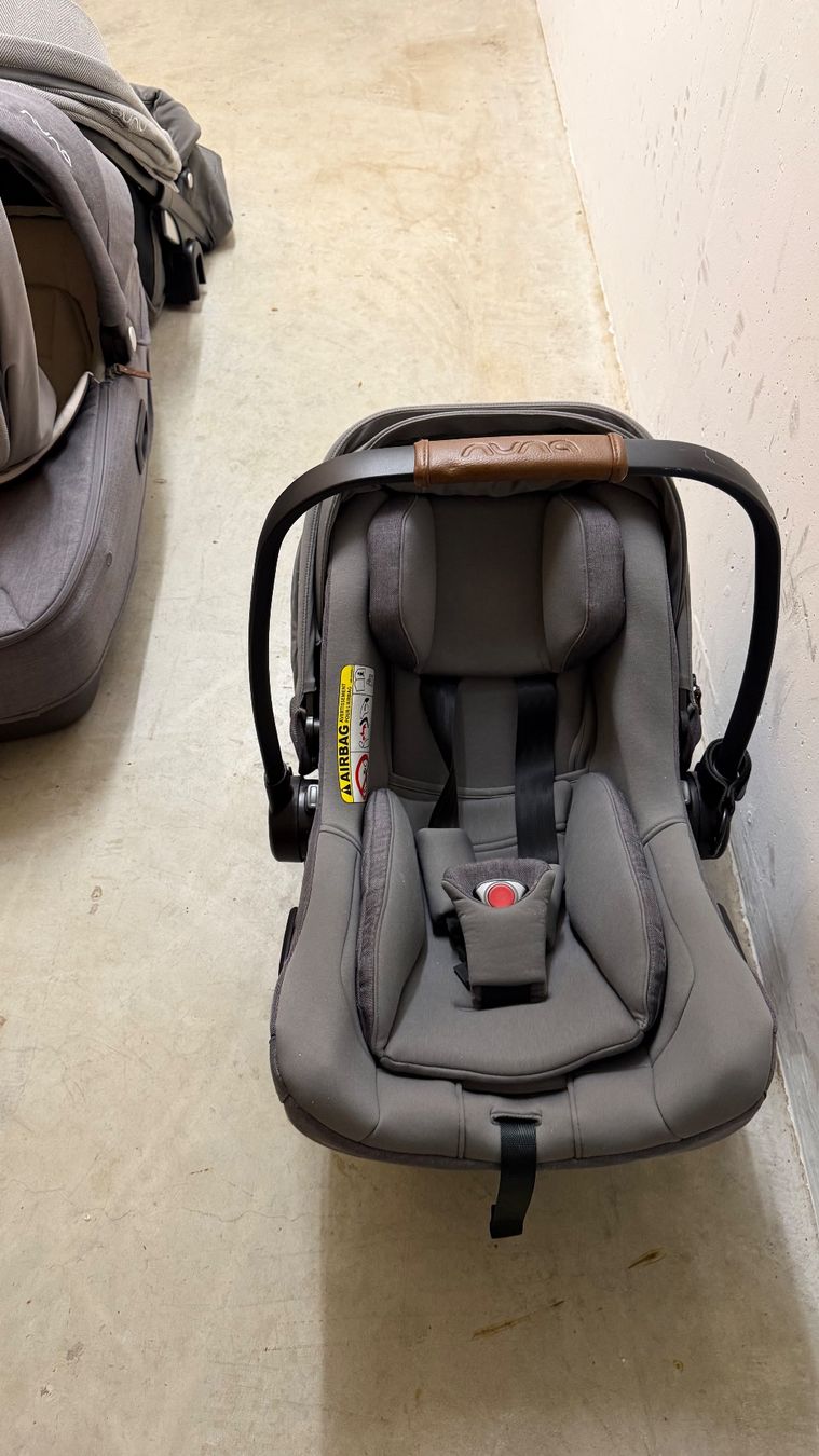 Nuna Carrozzine: Numa Demi Grow Kinderwagen - Set – Usato da Oberweningen venduto da mar_wtg5 5