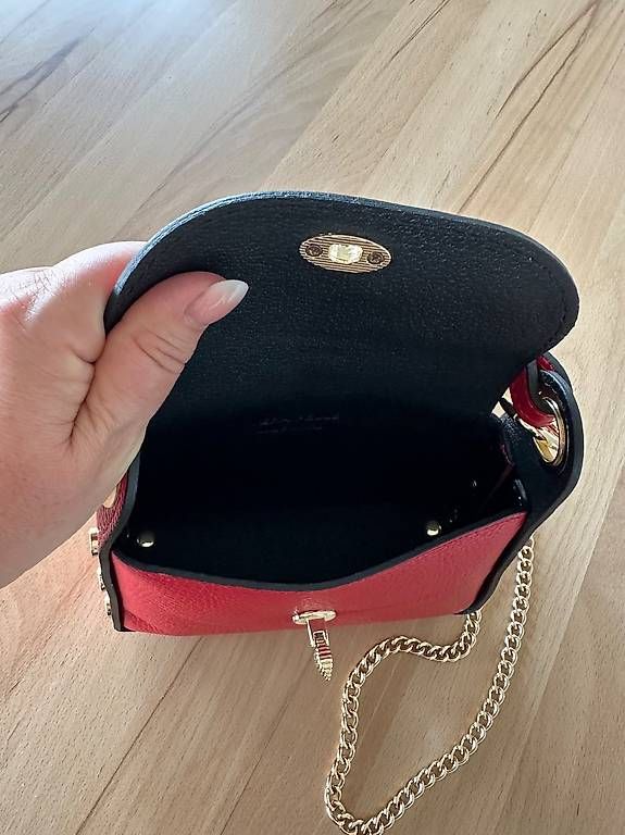 Taschen für Damen: Lederhandtaschen – Neu und originalverpackt aus Wil SG von ell_zj57 4