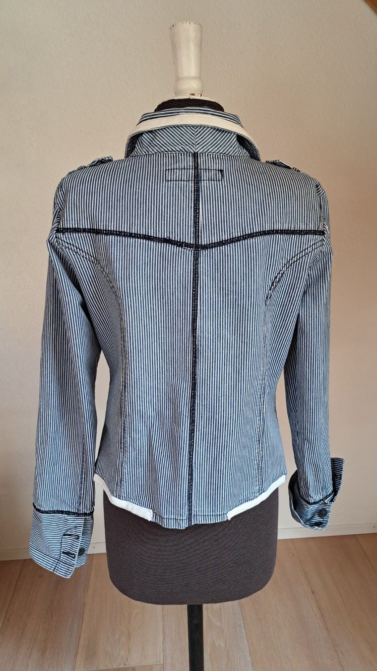 Vestes: Gestreifte Jacke – D'occasion à Reutigen par IrisFashion 2
