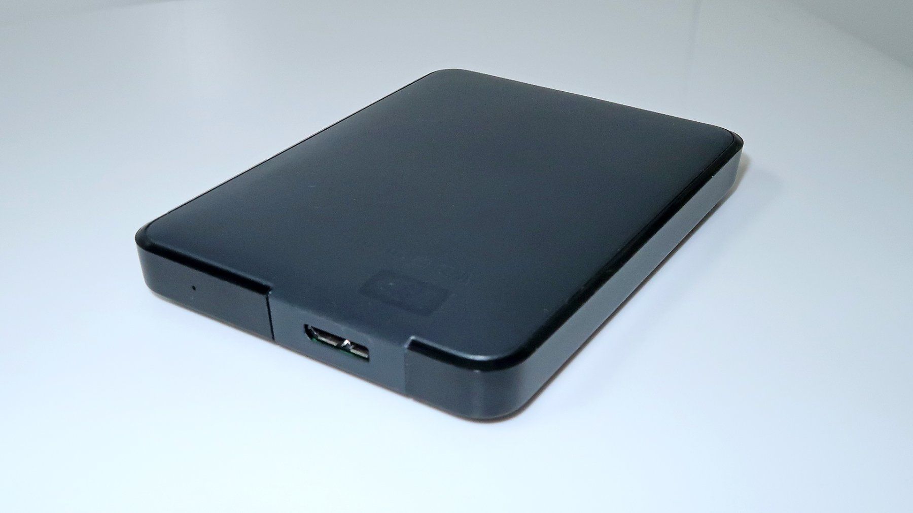 Western Digital Disques durs: Portable Festplatte WD Elements 2TB USB 3.0   5/5 – D'occasion à Uster par Mruedis 1