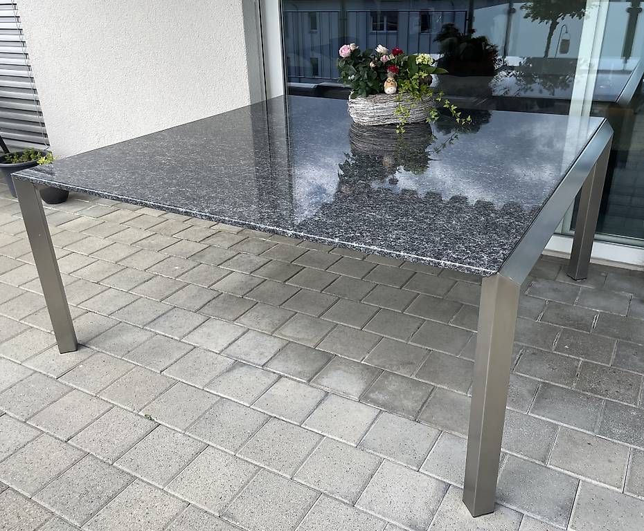 Tavoli: Granitgartentisch 160cm – Usato da Hirschthal venduto da Myorick