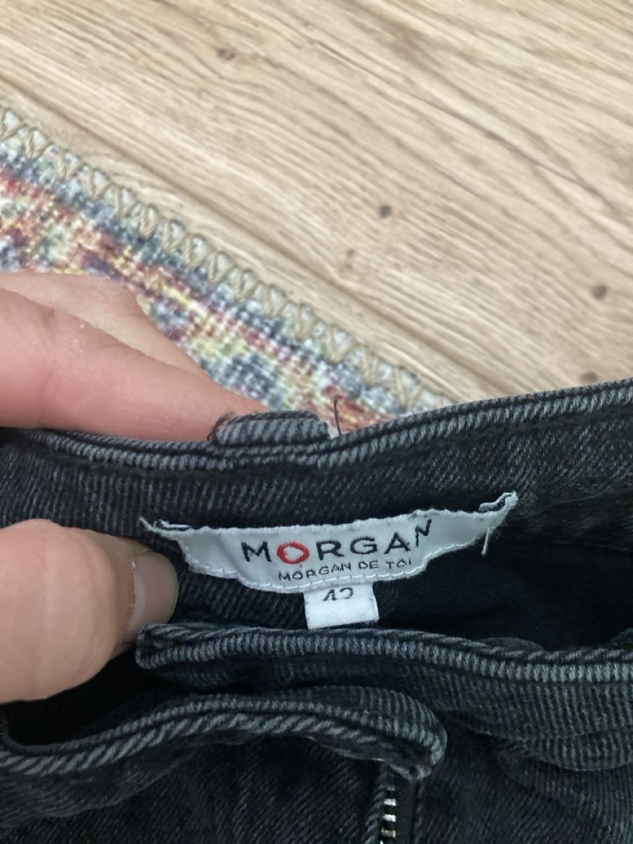 Morgan Lotti di vestiti: Morgan Jeans und Strickjacke – Usato da Selzach venduto da SB09 5