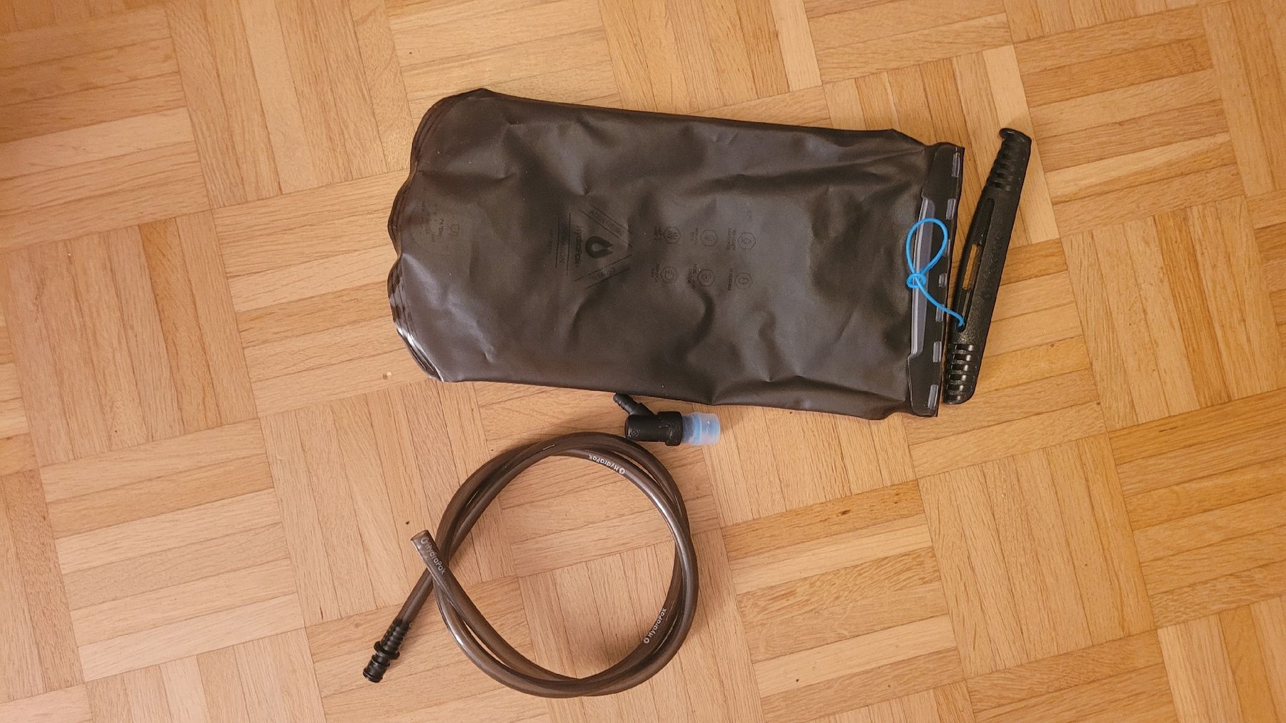 Evoc Sonstiges zum Bergsteigen & Wandern: EVOC Hydrapak Hydration Bladder Trinkblase 2L – Gebraucht aus Birsfelden von samurai99 2