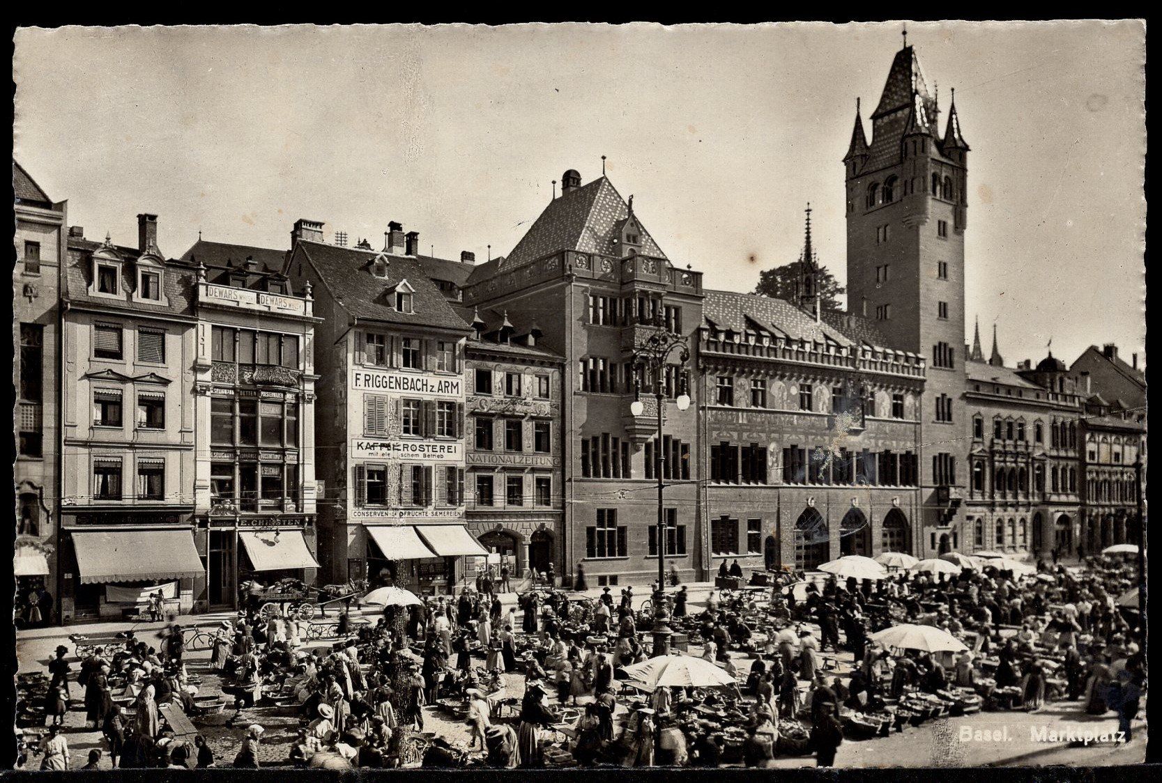 Cartes postales: BASEL  Marktplatz  1940 – D'occasion à Aarau par kufi44