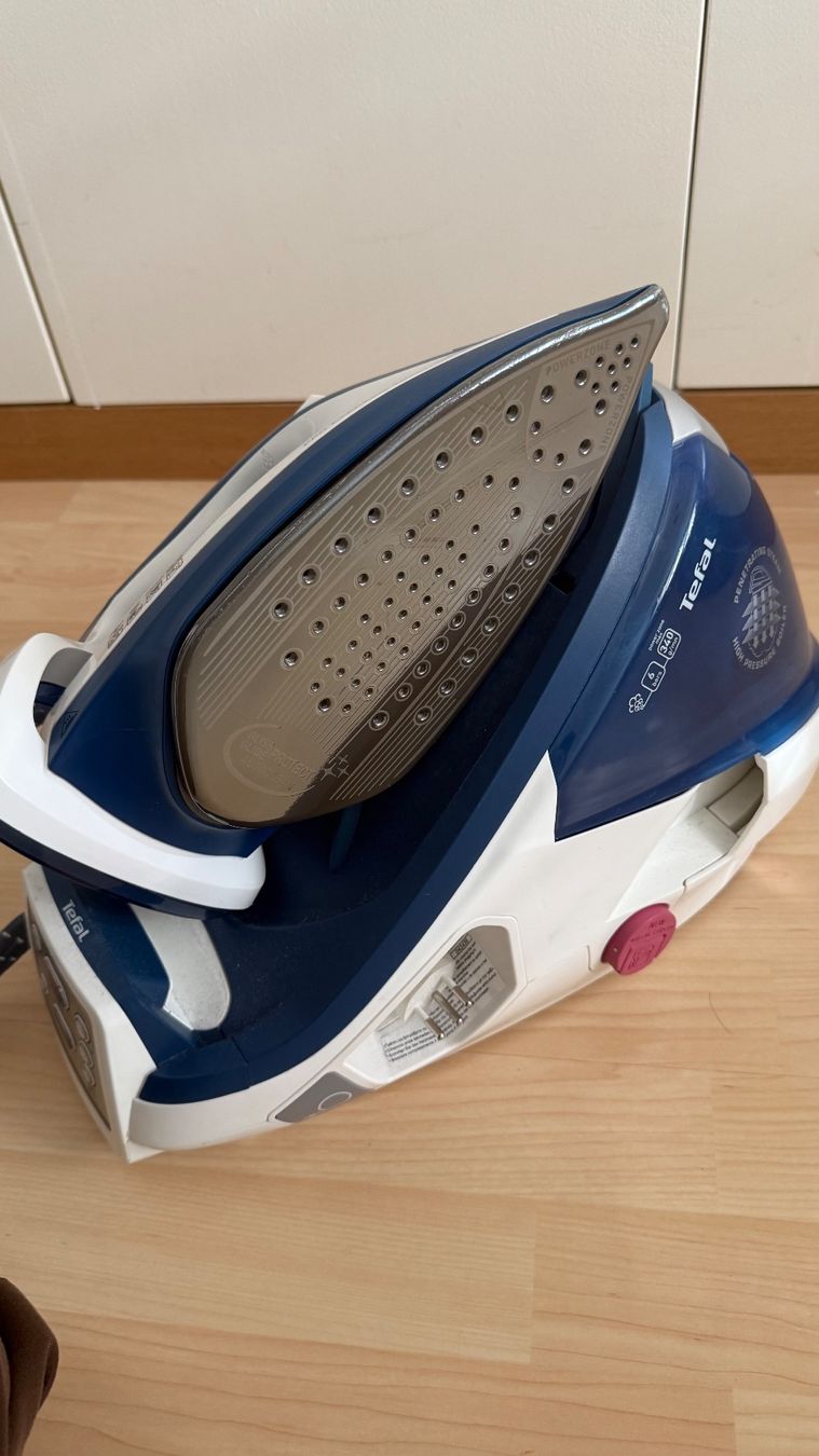 Tefal Ferri da stiro: Bügeleisen Tefal – Usato da Emmen venduto da Rdelfim 2