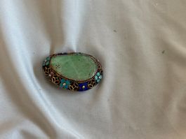 Brosche mit Jade und Emaille - "Silver Made in China"