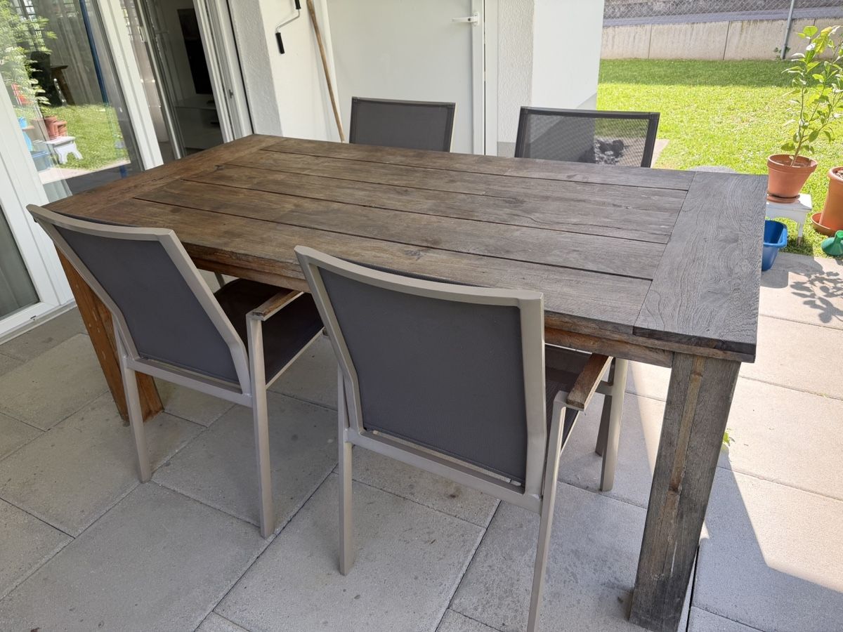 Interio Set di tavolo e panche: Gartentisch aus Teak-Holz mit 4 Stühlen – Usato da Zürich venduto da TBR22