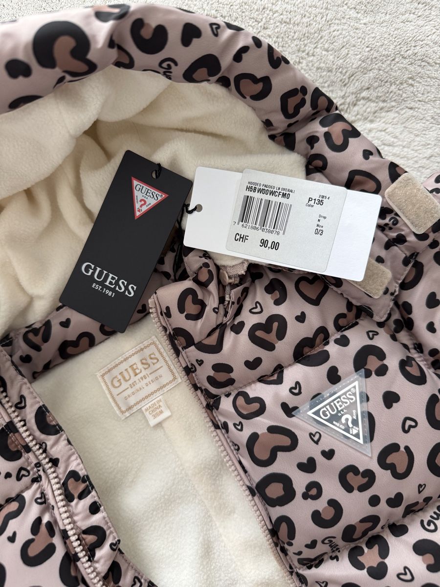 Guess Completi: Guess Winteroverall Baby Mädchen – Nuovo e nell'imballaggio originale da Bassersdorf venduto da che_x2r5 2