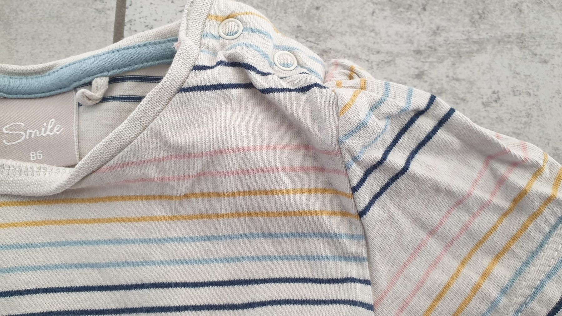 Camicette, T-shirt & Top: T shirt taille 86 – Usato da Le Noirmont venduto da Guiguiguette 1