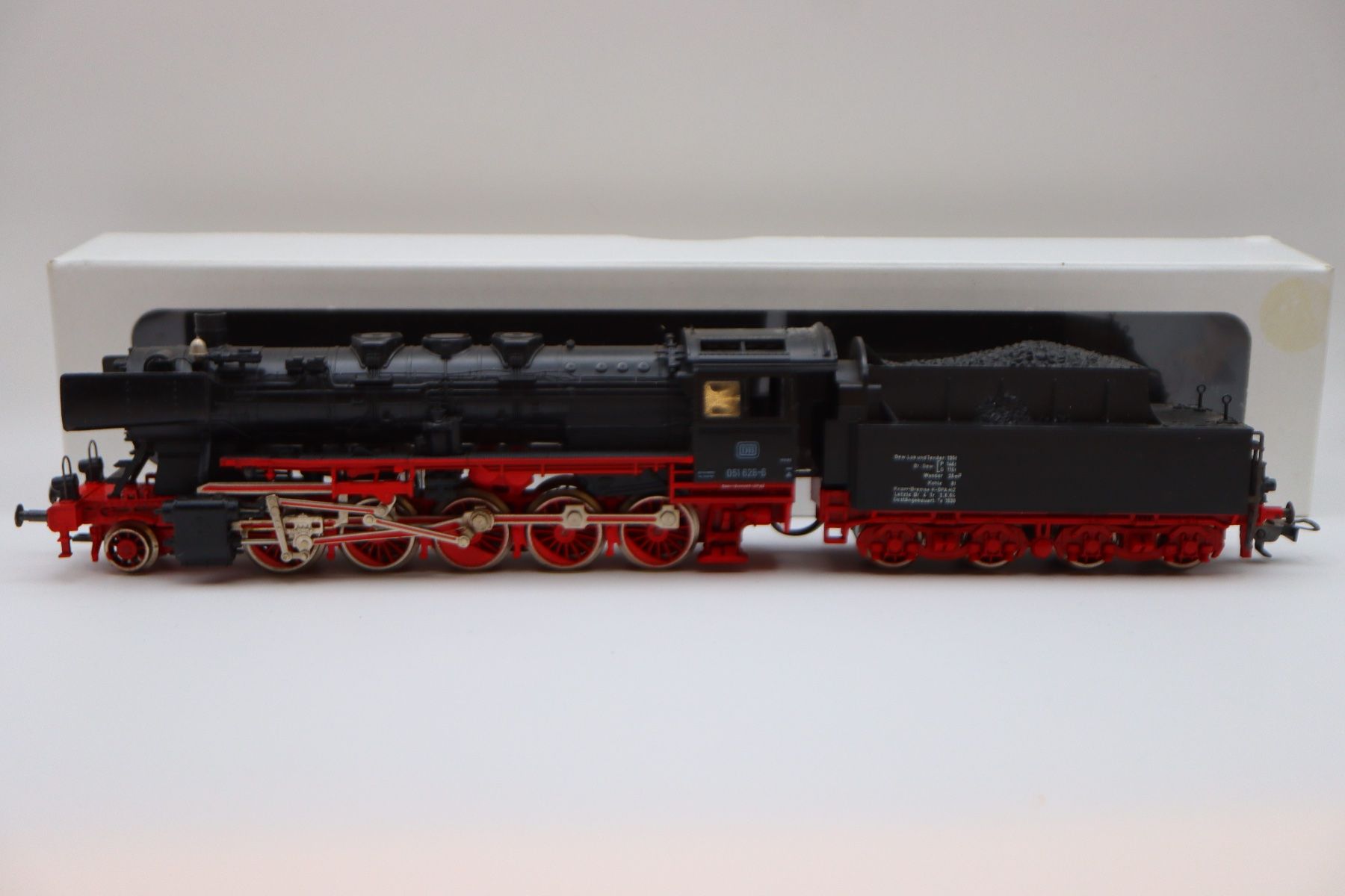 Fleischmann Modelleisenbahnen: Fleischmann H0 BR 51 628-6 Dampflok DB – Gebraucht aus Zürich von KE-Sales