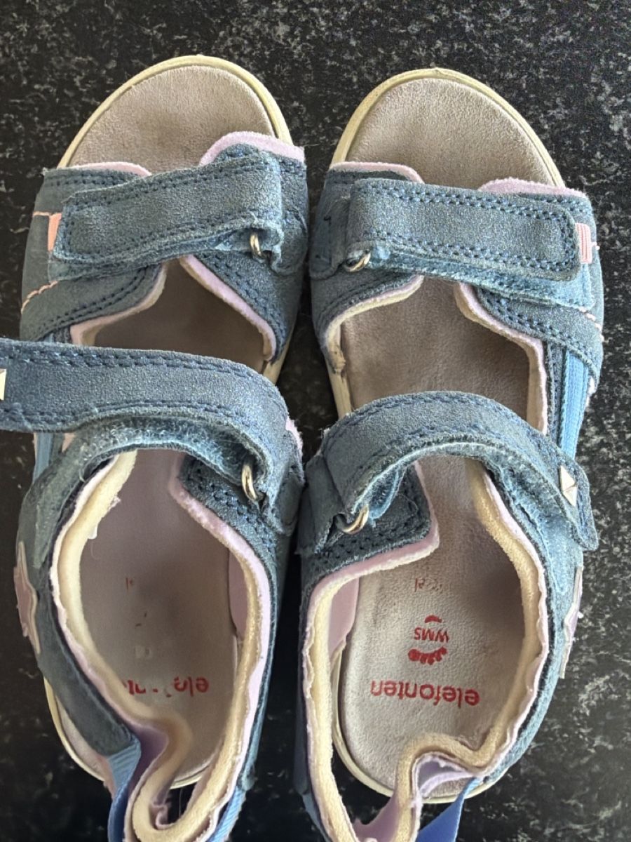 Elefanten Schuhe für Mädchen: Sandalen Elefanten 33 – Gebraucht aus Schlieren von Lanzer6 1