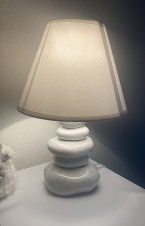 Nachttischlampe, weiss