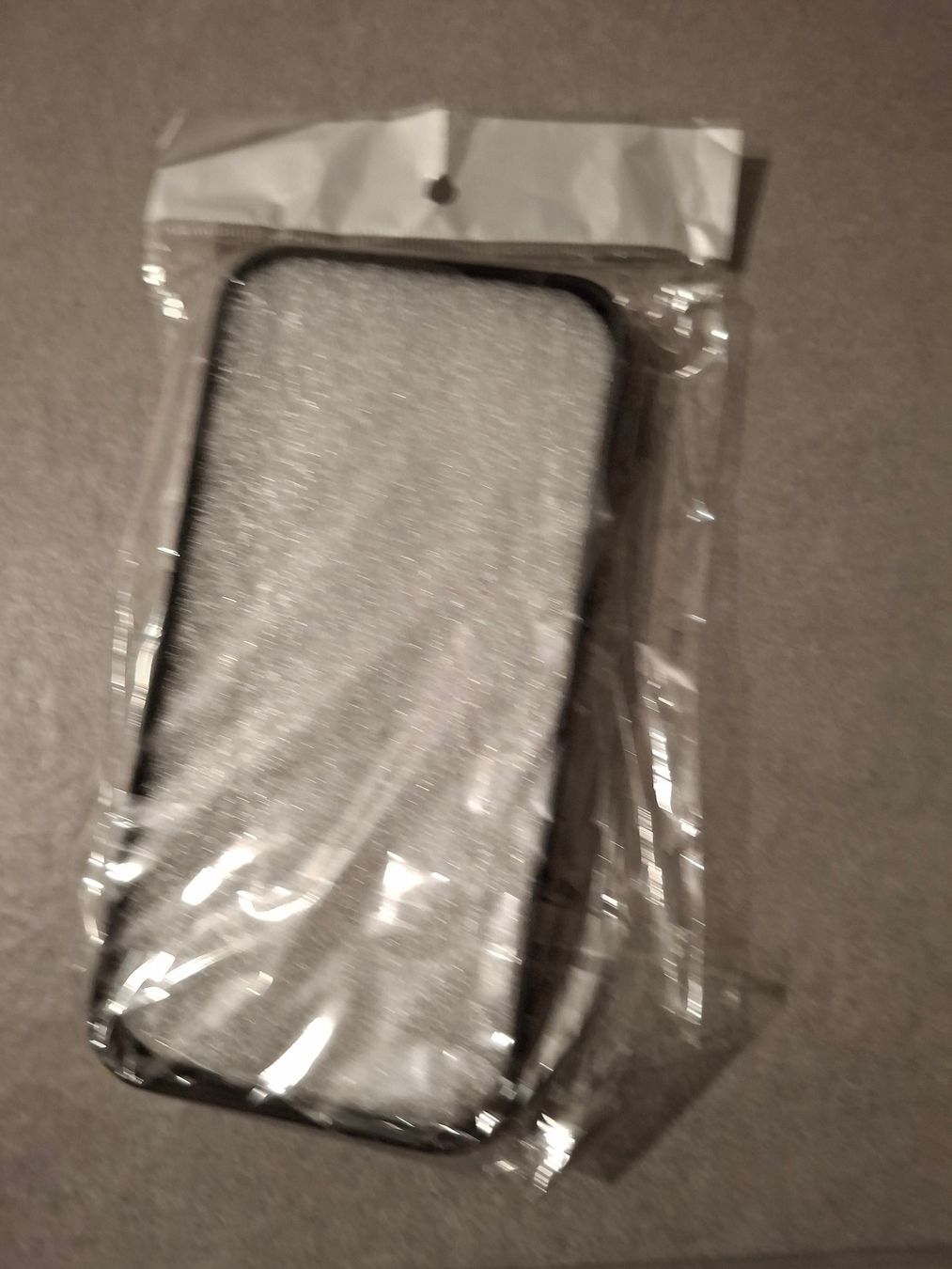 Apple Covers & Schutzfolien: iPhone 14 Hülle, Schwarz, Neu & OVP! – Gebraucht aus Bettlach von chichox3 1