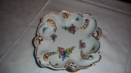 Wunderschöne Vintage Porzellanschale mit verziertem Goldrand