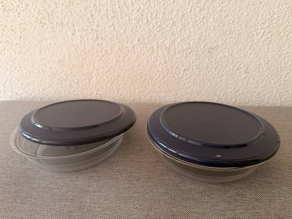 Recipients et similaires: Tupperware Schüsselset flach 2-teilig blau transparent – D'occasion à Bellikon par Schwoscht