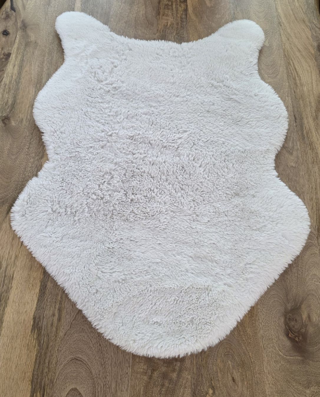 Tapis: Fellimitat Teppich in Bärenform  – D'occasion à Rheinsulz par Gilea