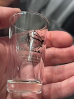 Sammlerstück: Süsses Schnapsglas vom Rebbau Museum!