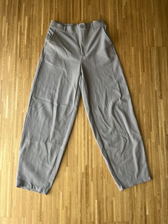 Gerillte Stoffhose – XS, Grau