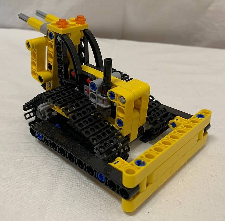 Lego Jeux de construction: Lego Technic Bulldozer / Raupenkran – D'occasion à Meikirch par meineangebote 1
