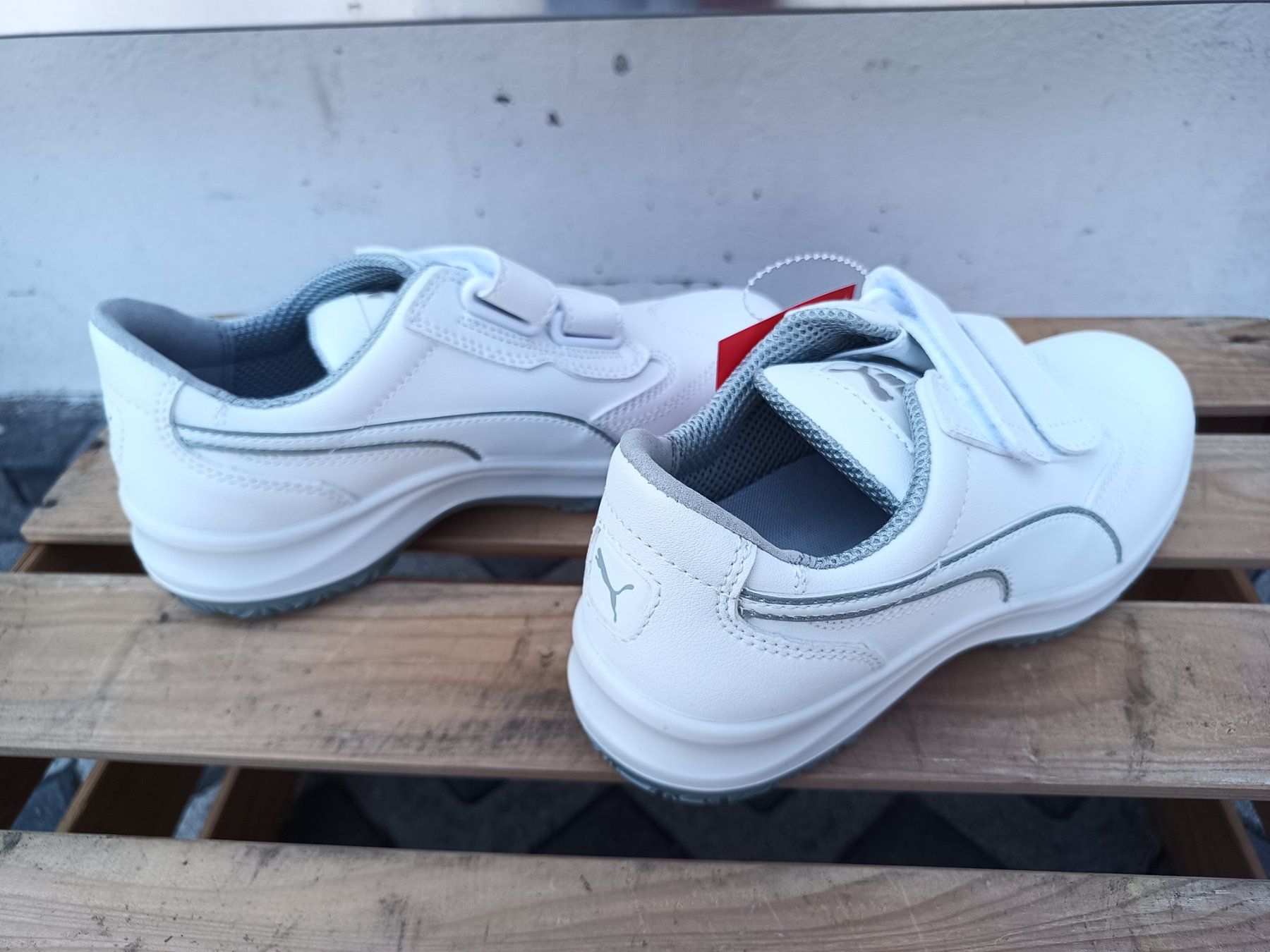 Puma Scarpe da uomo: Puma Sicherheitsschuhe S2 SRC 40 – Nuovo e nell'imballaggio originale da Oberegg venduto da A-Z.Handel.Loehrer 4