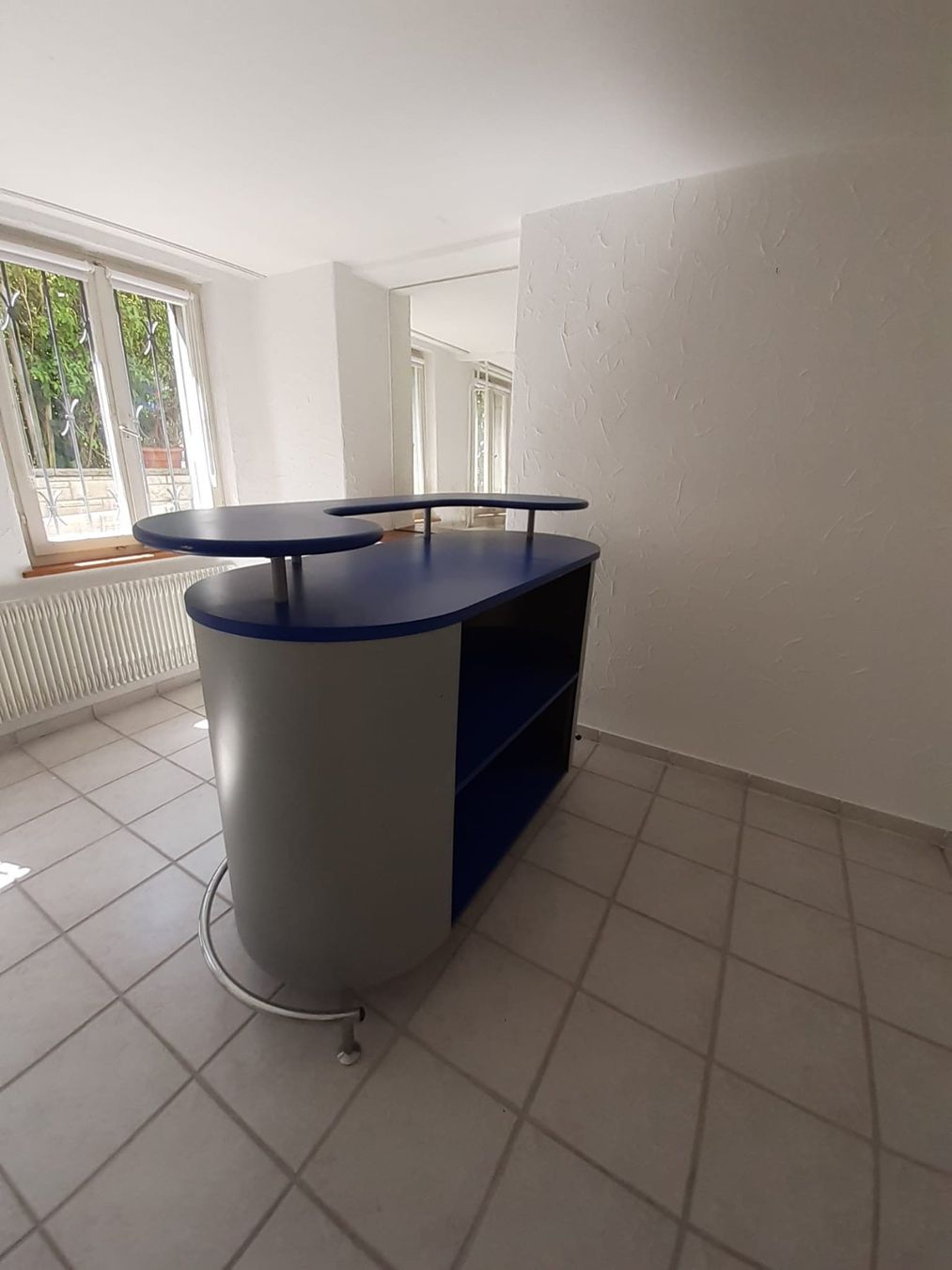 Allestimento di negozi e stand fieristici: Bartheke – Usato da Bonstetten venduto da Theo75 2