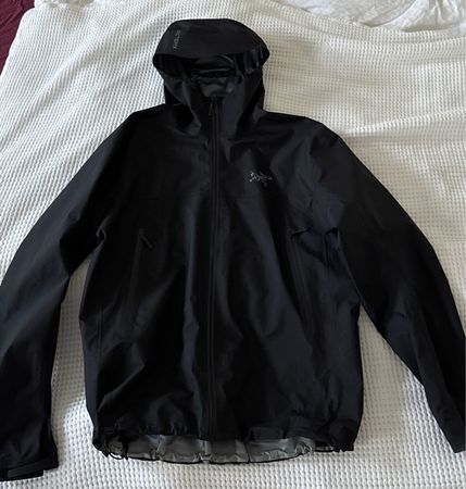 Regenjacke (ARC'TERYX Beta SV Jacket)