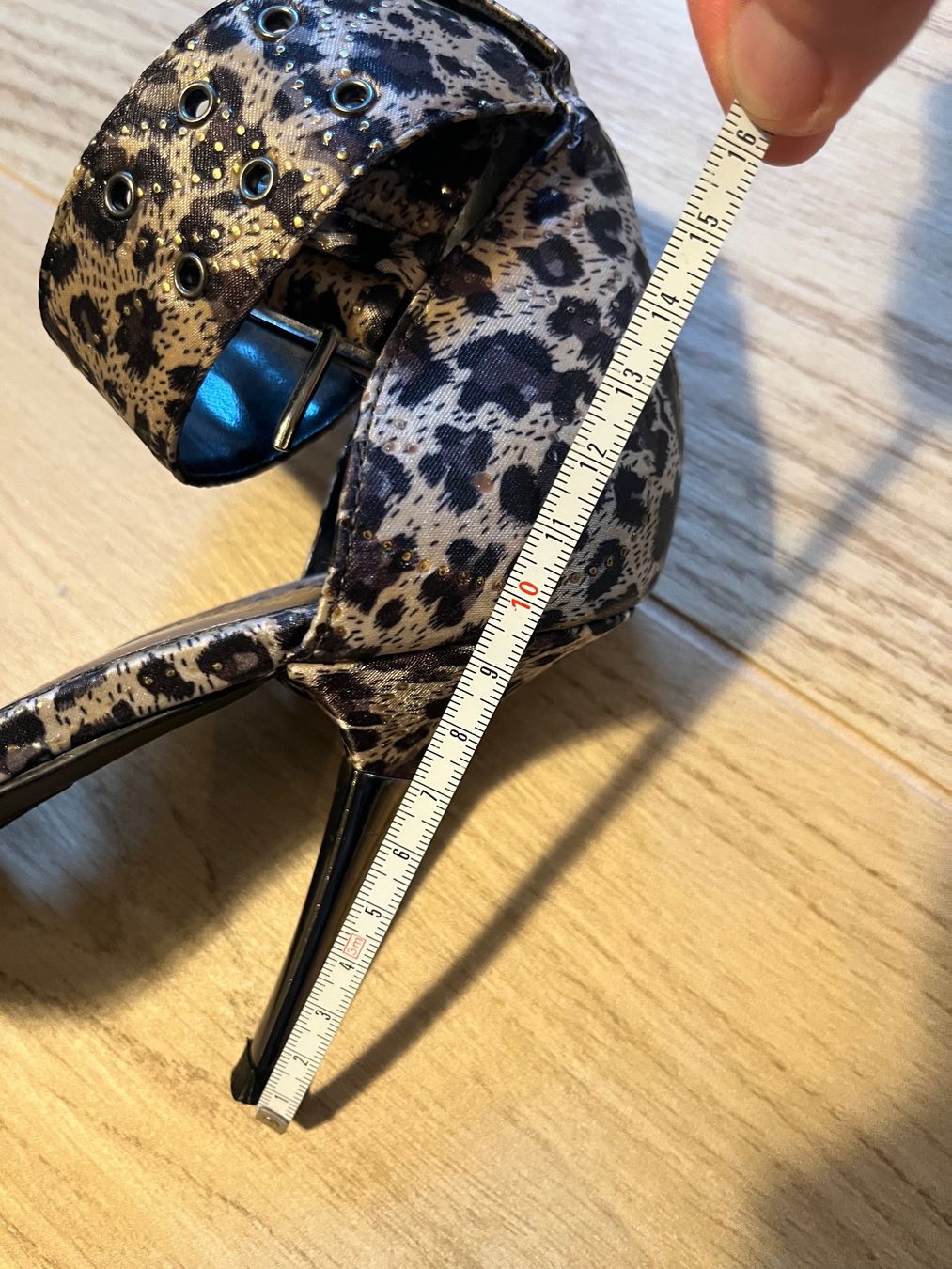 Graceland Scarpe da donna: silbergraue Pumps mit Leopard-Muster, Grösse 39 – Usato da Lugano venduto da sweetyd84 4