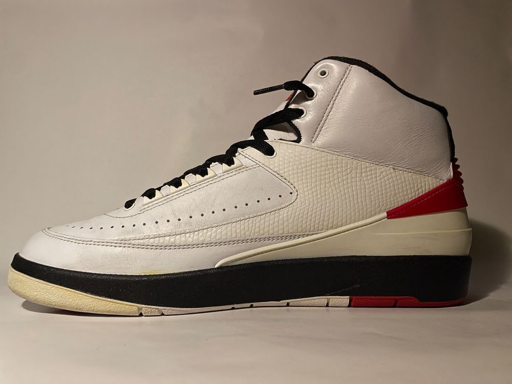 Nike Air Jordan 2 Retro Sneaker 3